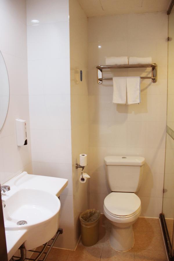 Hanting Express Shanghai Zhabei Park Branch Экстерьер фото